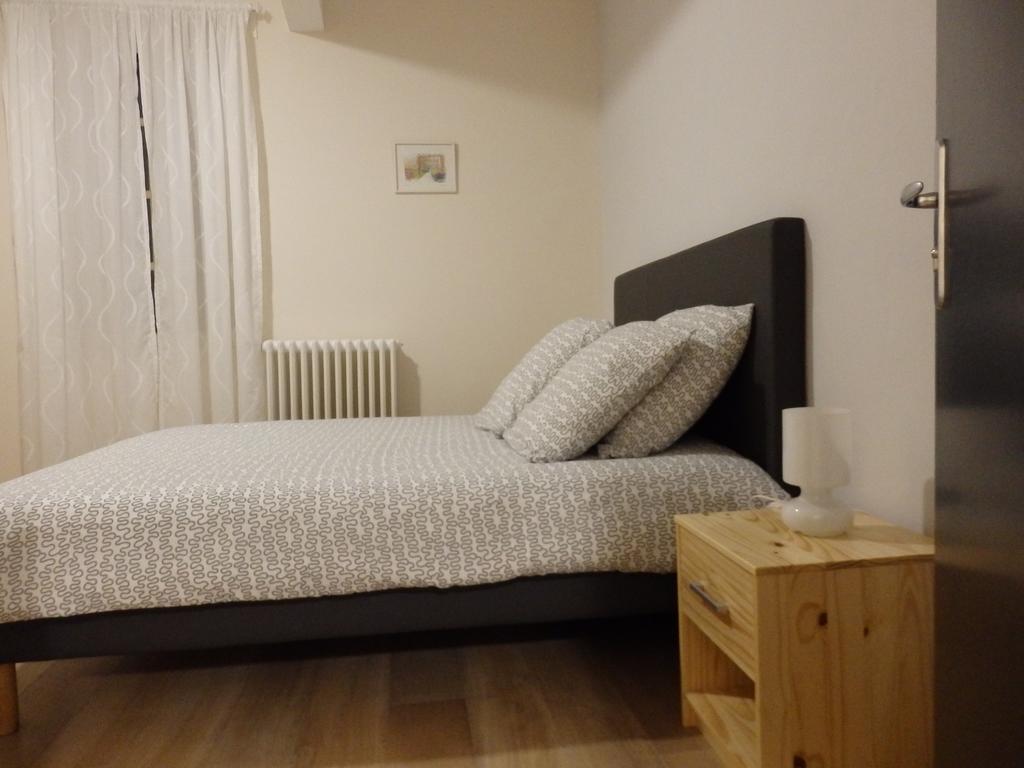 Le Merlanson Chambres D'Hotes Bez-et-Esparon Exterior foto