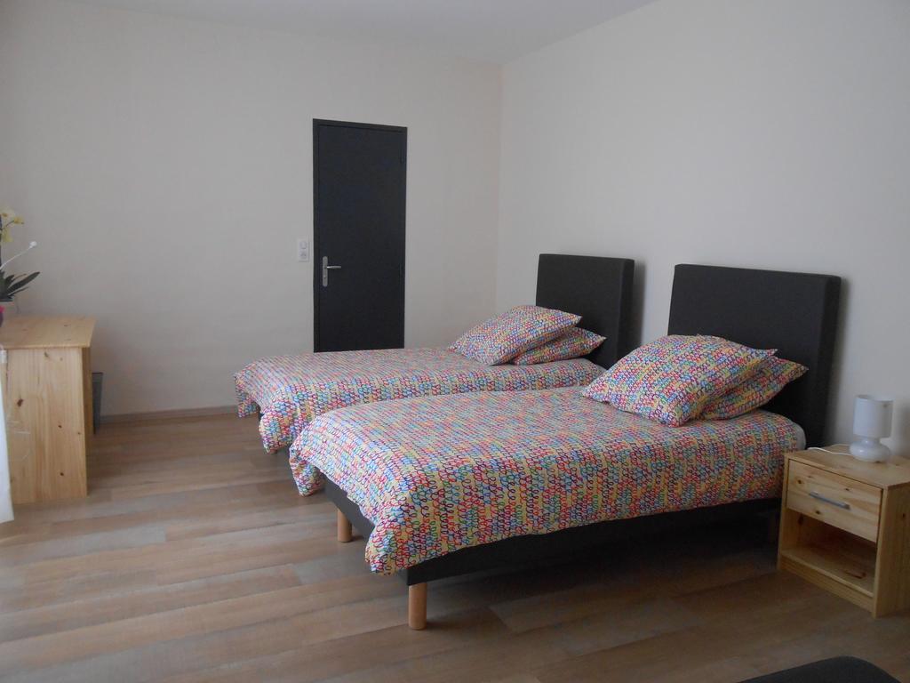 Le Merlanson Chambres D'Hotes Bez-et-Esparon Exterior foto