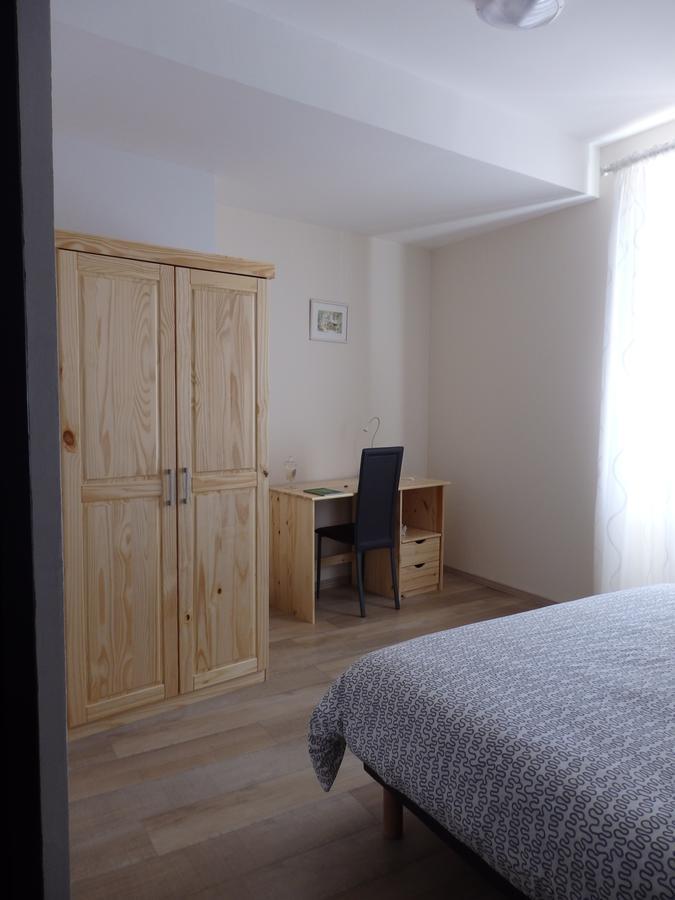 Le Merlanson Chambres D'Hotes Bez-et-Esparon Habitación foto
